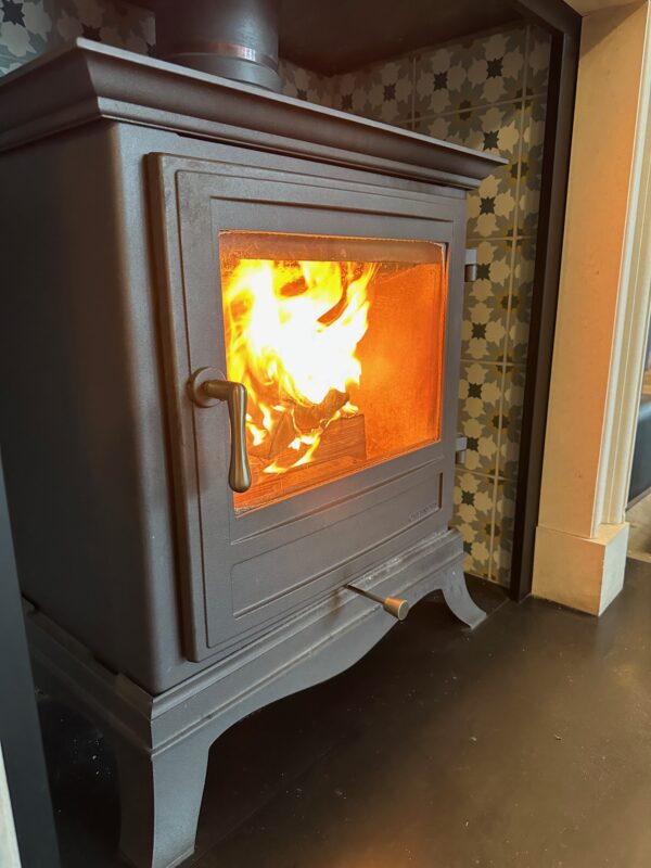 Chesney's Beaumont 8 Series 6kw in Autumn Leaf (ex-display) (2) £1,500.00