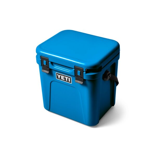 YETI Roadie 24 in Big Wave Blue