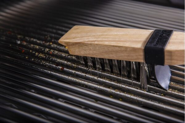 Broil King Wood Grill Brush (1) £19.96